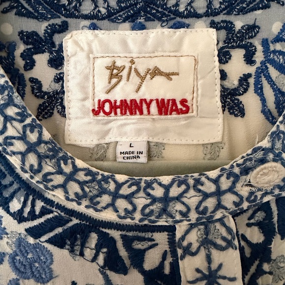 Johnny Was Navy and White Embroidered Tunic Shirt - Picture 2 of 3